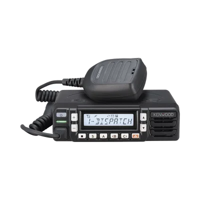 Radio móvil UHF 400-470 MHz, Digital NXDN-Analógico, 45 Watts, 260 Canales, Trunking Tipo D, Encriptación, IP54, MIL-STD-810, GPS, Incluye accesorios de instalación